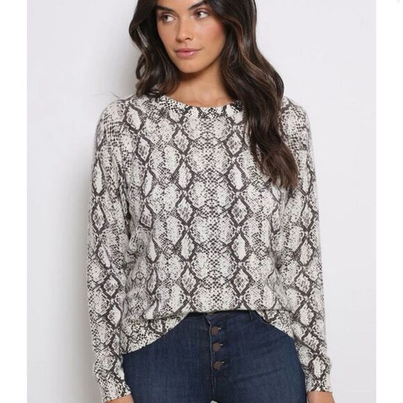 Minnie Rose Black White Snake Print Cotton Cashmere Sweater Size M Crewneck - Picture 1 of 8